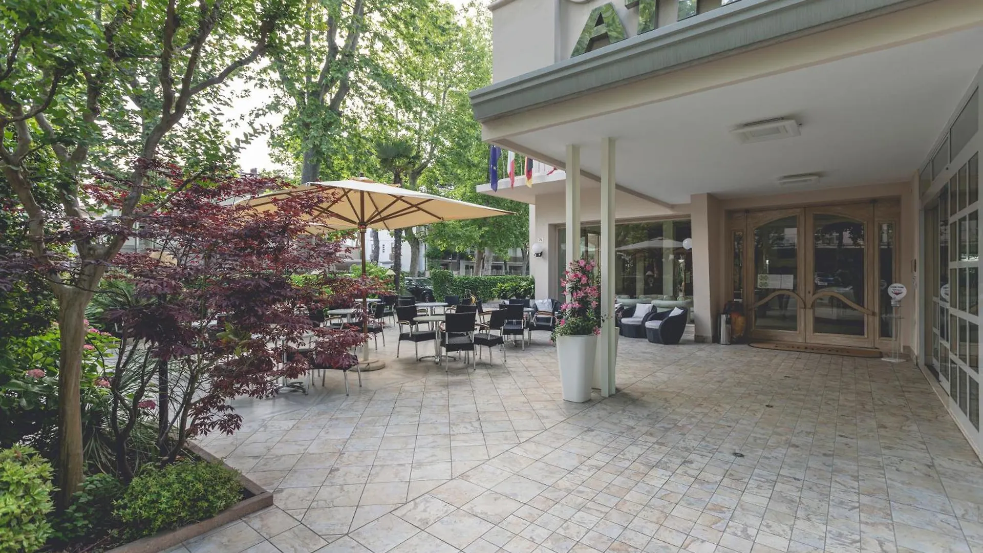 Hotel Athena 切尔维亚